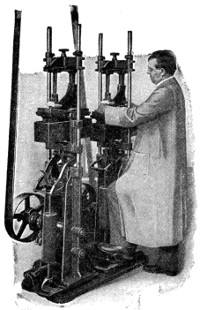 Sole laying machine